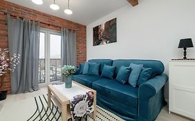 Modern Studios Wroblewskiego With Balcony And Free Parking By Noclegi Renters